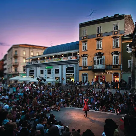 Beautiful Apartment In Pula With Wifi Pula