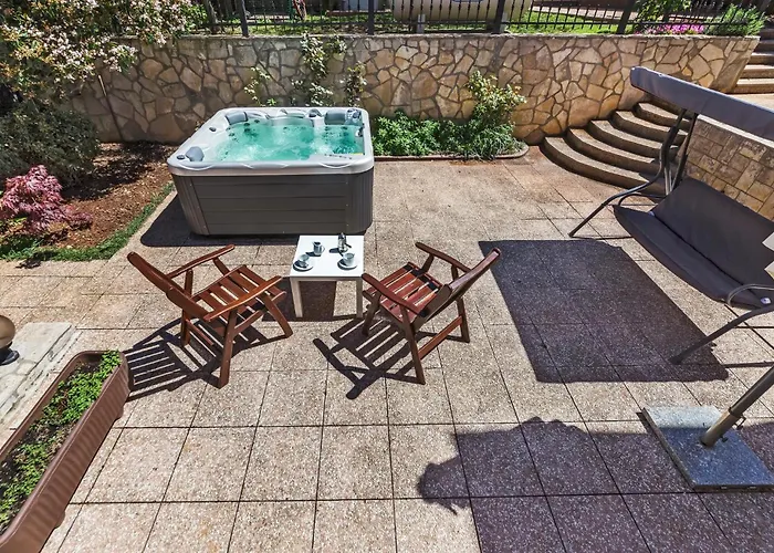 Apartman Beautiful Apartment In Pula With Wifi