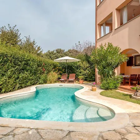 Stunning Apartment In Pula With Jacuzzi Pula